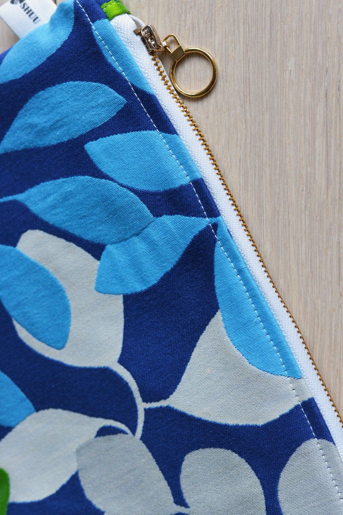Joy blue - Pochette premium S