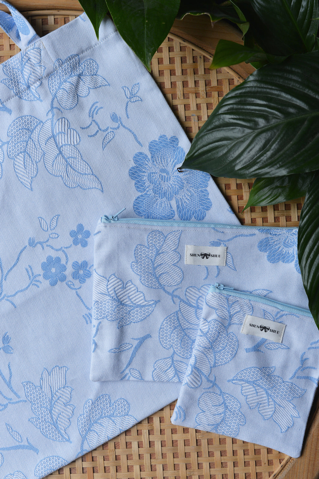 Chinese Porcelaine light blue - Pochette XS