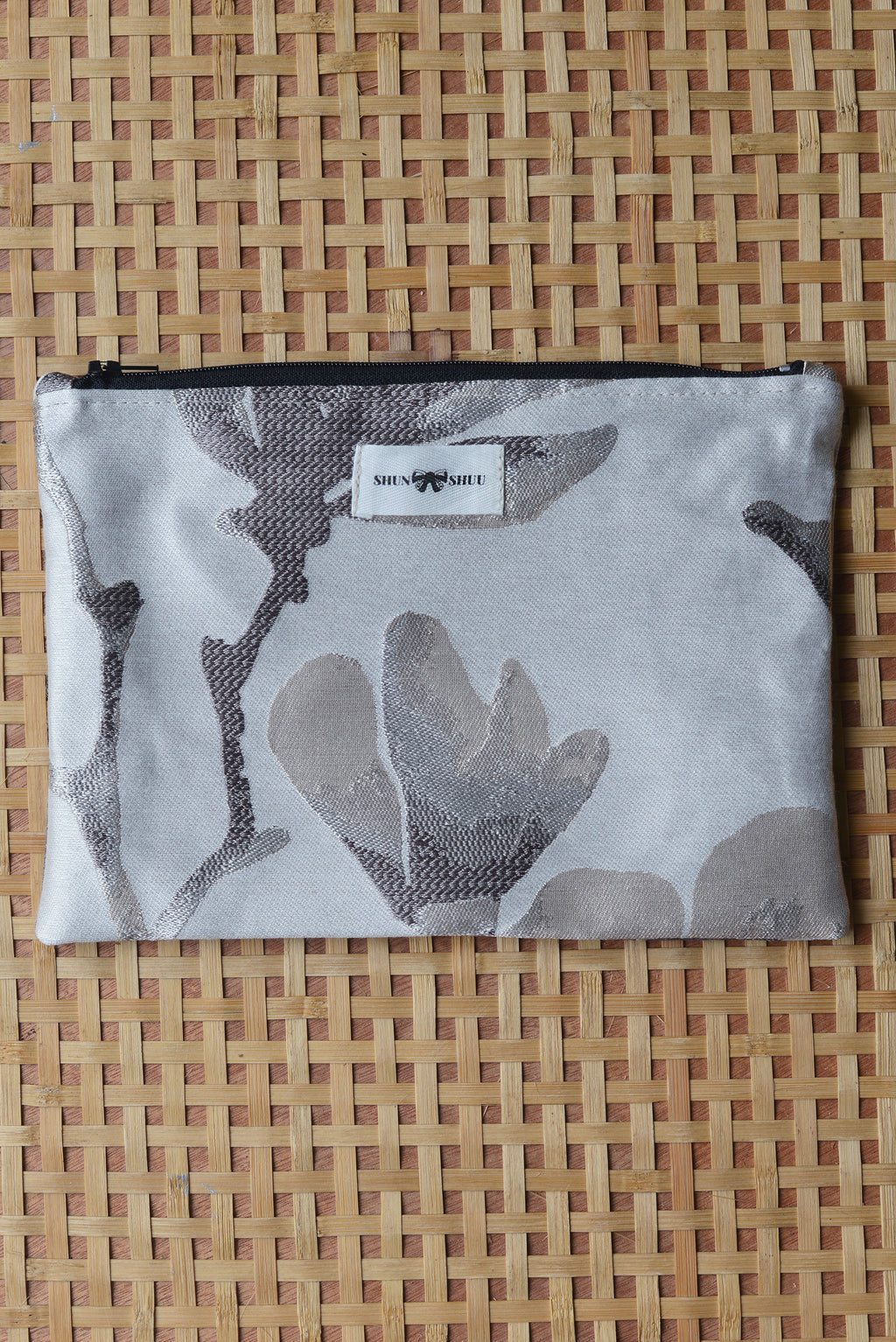 Silver Magnolia - Pochette classic S