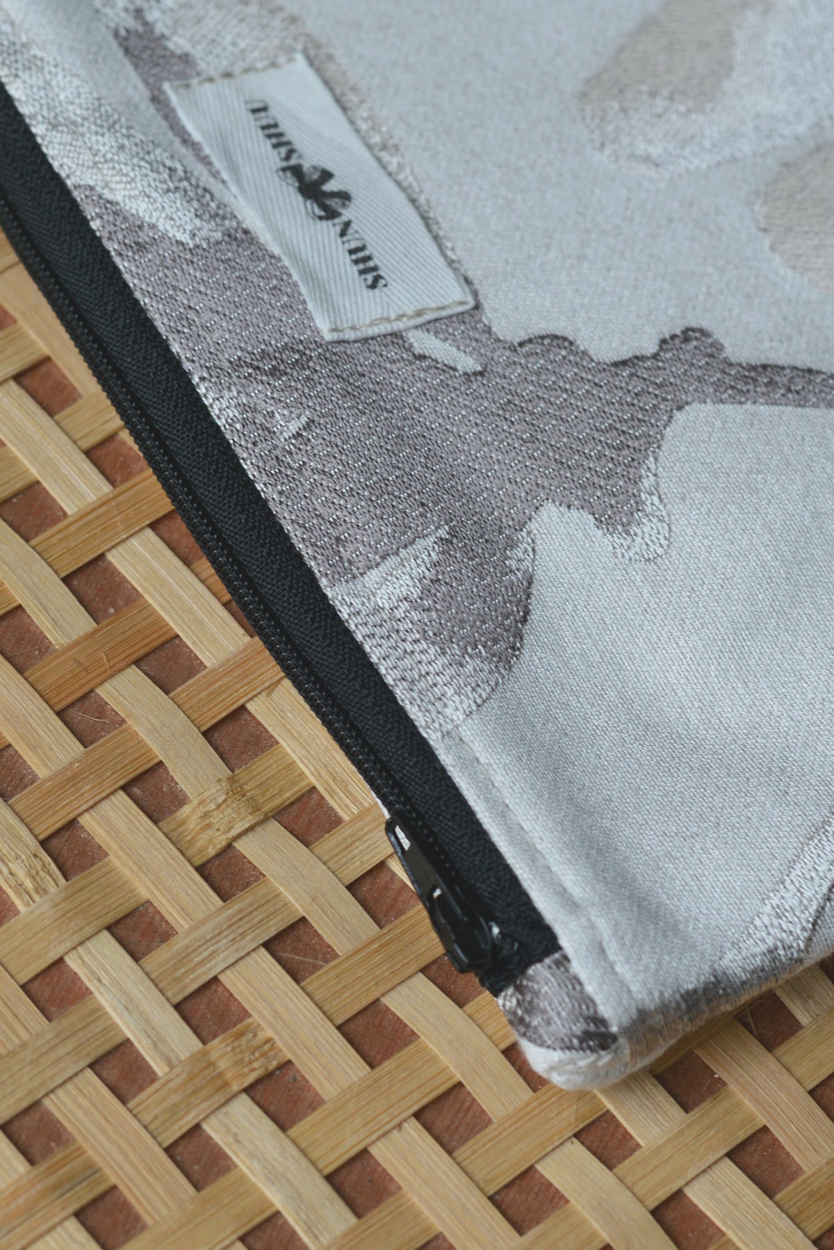 Silver Magnolia - Pochette classic S